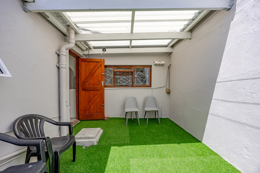 2 Bedroom Property for Sale in Observatory Western Cape